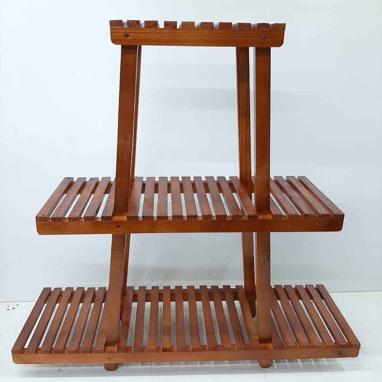 Estante para plantas Modelo 28 cor Imbuia (2)